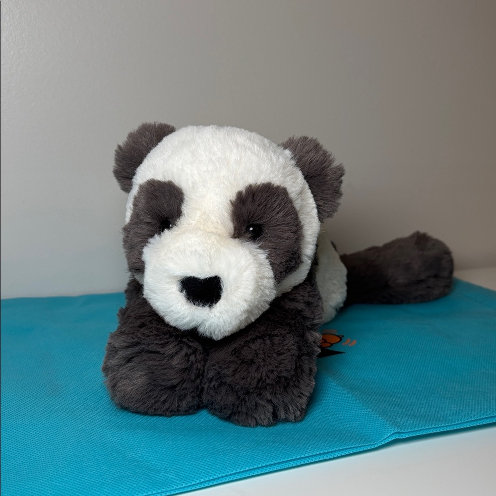 AUTHENTIC NWT Jellycat Smudge Panda Medium W./Dust Bag US Seller